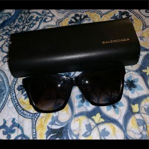 ❌❌SOLD❌❌Balenciaga Sunglasses